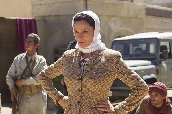 Krize - Ošemetná situace - Z filmu - Michelle Gomez