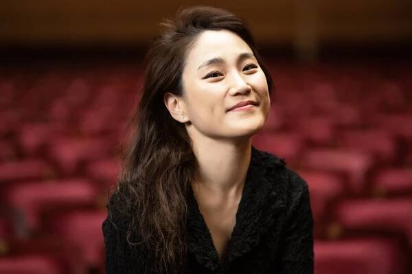 Han-Na Chang Conductor Official Website