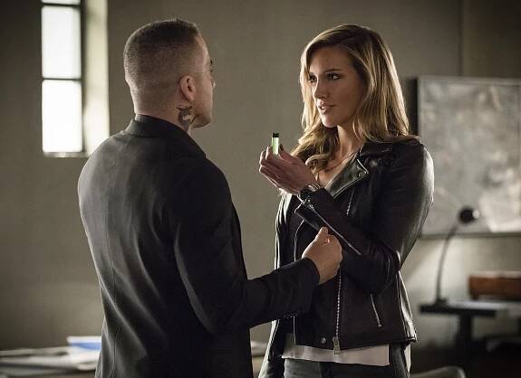 Arrow - Bratři ve zbrani - Z filmu - Katie Cassidy