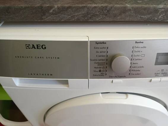 Sušička AEG Lavatherm