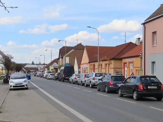 Práce na křižovatce v Plané přinesly kolony. Dálnice D3 zdarma ale není ve hře