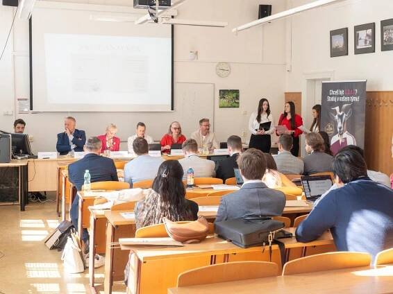 Mini Den D na Vysoké školy finanční a správní zaujal nejen prezentovanými...