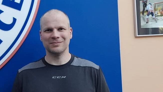 Trenér František Ptáček nahradil Pavla Pateru na střídačce reprezentační „sedmnáctky“ - Médium.cz