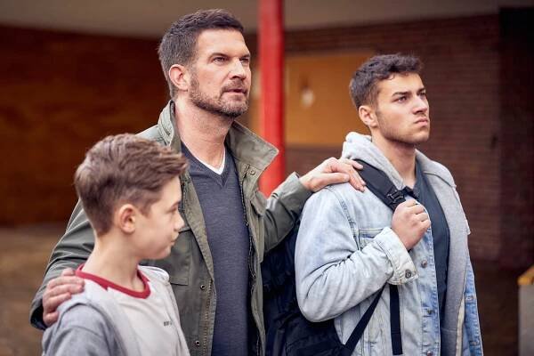 Milon Böer, Simon Böer, Oskar Keymer - Der Lehrer - Mit wie viel L schreibt man Bullshit? - Z filmu
