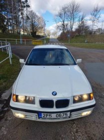 Bazar: prodej BMW 3 sedan E36 1,6 benzin manuál, ojeté, benzín, rok 1998, barva bílá - Portál řidiče