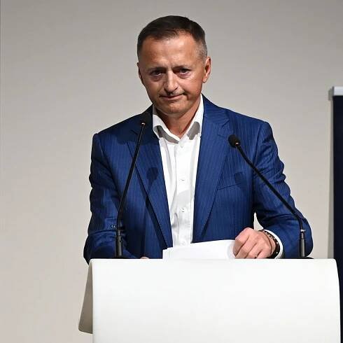 Dědek vs. město. 96 milionů a vyšší moc: Chci celý klub a ztráta je moje