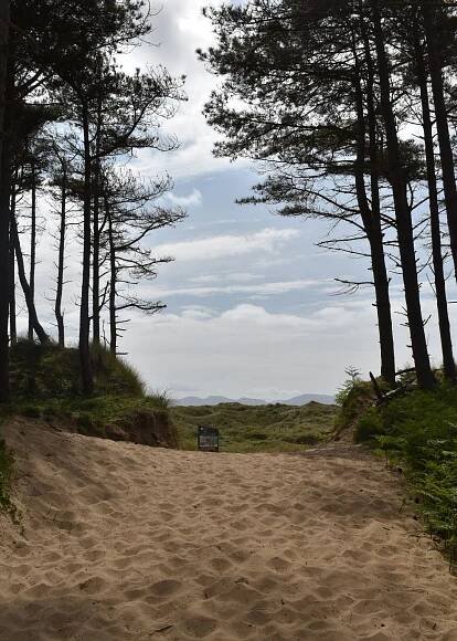 Walking the highlights of the Anglesey Coastal Path - Wanderlust