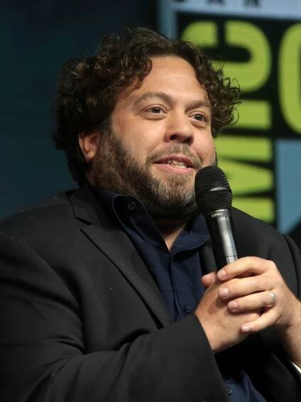 Dan Fogler interprète Luke
