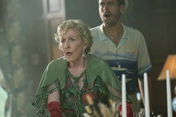 Patricia Hodge, Nathan Foad - Death Valley - Episode 5 - Z filmu