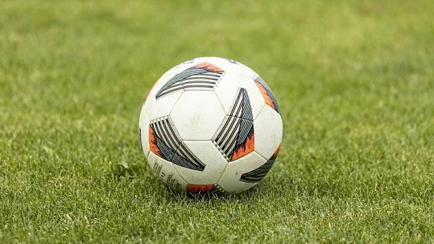 Deník nabízí plakáty na fotbalové zápasy, volejte či pište rychle!