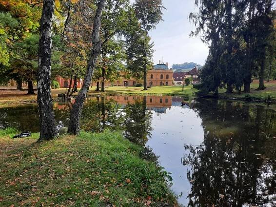 SONS ČR - Zámek Odlochovice. 