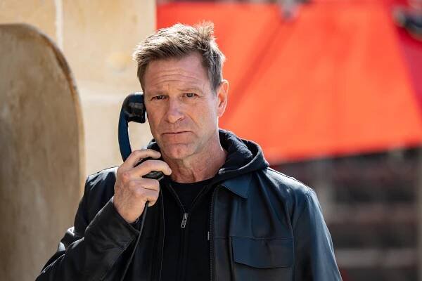 Tajná divize - Z filmu - Aaron Eckhart