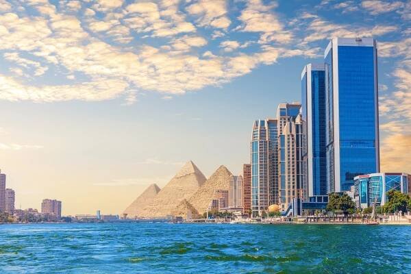 Saúdskoarabská firma investuje miliardu USD do ekologického mrakodrapu v Egyptě - Fotografie 'Ilustrační fotografie. zdroj:istock.com'
