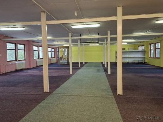 Pronájem prostor 550m2 - Chomutov