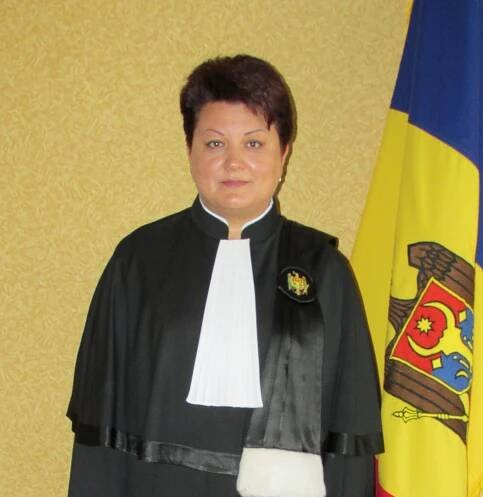 Vila, mașinile și moștenirea judecătoarei - Rise Moldova :Rise Moldova