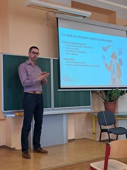 Bankovnictví v době digitalizace | Obchodní akademie Chrudim