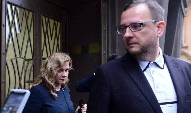 Fotogalerie: Jana Nagyová přišla k výslechu na policii.