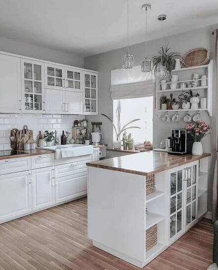 the kitchen is clean and ready for us to use in its new owner's home