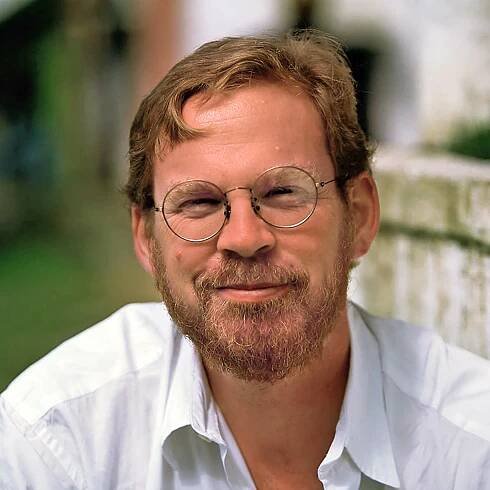 Michael Hawley, Programmer, Professor and Pianist, Dies at 58