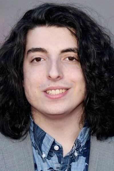 Nick Wolfhard herec • Filmožrouti.cz