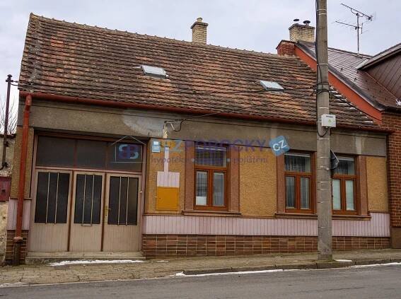 Rodinný dům s velkým potenciálem nejen pro bydlení | BEZPOBOČKY.CZ s.r.o.