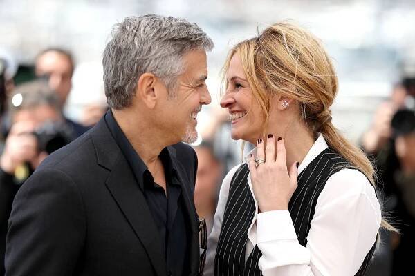 George Clooney and Julia Roberts Struggled With Onscreen Kiss