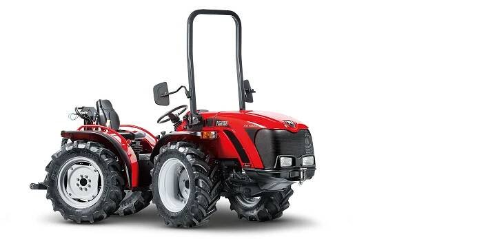 Traktor Antonio Carraro SN 5800V