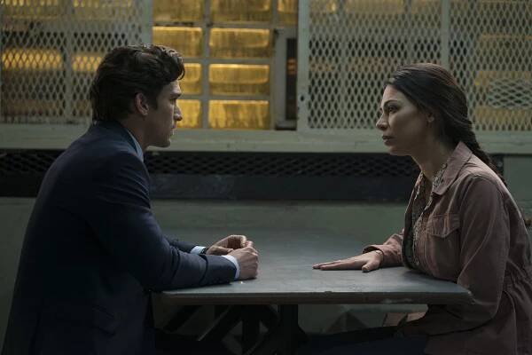 The Village - Pilot - Z filmu - Daren Kagasoff, Moran Atias