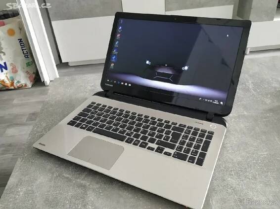 Toshiba Satellite L50-B-1HM - Klášterec nad Ohří, Miřetice u Klášterce nad Ohří - Bazar
