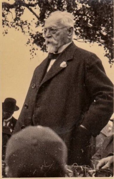 MUDr. Josef Moravec
