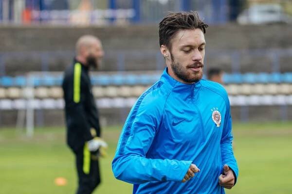 Václav Kadlec je po operaci kolene | sparta.cz