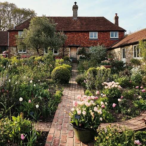 19 simple garden ideas for every style, size and budget