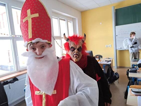 Mikuláš, čert a anděl - Oficiální stránky ZŠ T. G. Masaryka Pyšely