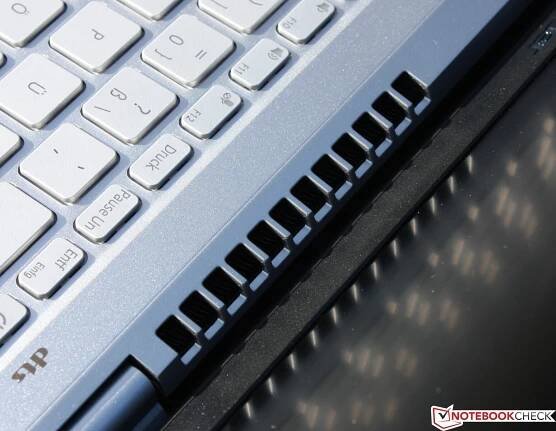 Acer Swift 3 SF314 in review: No flight of fancy for the AMD laptop - NotebookCheck.net Reviews