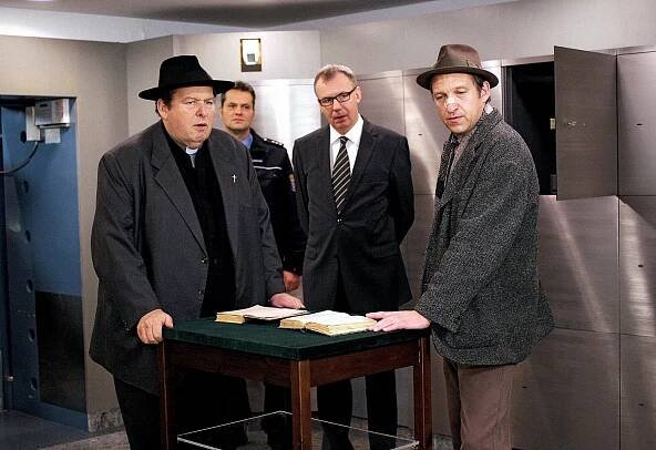 Otec Braun - Sněhurka a konec trpaslíků - Z filmu - Ottfried Fischer, Ludger Pistor, Peter-Heinrich Brix