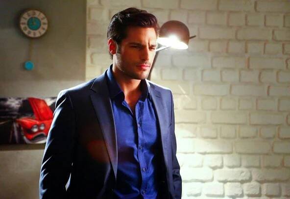 Turecké seriály a jiné: turecký herec/model Serkan Cayoglu 
