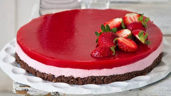 Nepečený jahodový cheesecake