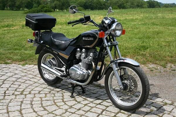 Suzuki GR 650 Tempter Plzeň - Plzeň-sever
