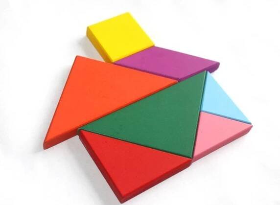Tangram barevný (plastová krabička)