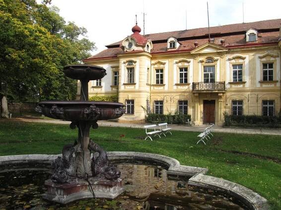 Soubor:Zámek Lechovice (10).jpg – Wikipedie