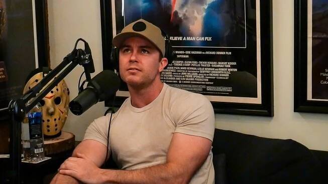 RYAN KELLEY: Teen Wolf Reality, Smallville Gateway & 14 Siblings!?!