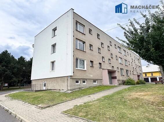 Prodej Byt 3+1, Hrobčice, okres Teplice