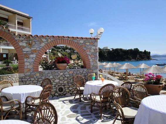 Hotel Esperides Beach, Řecko Skiathos - Invia