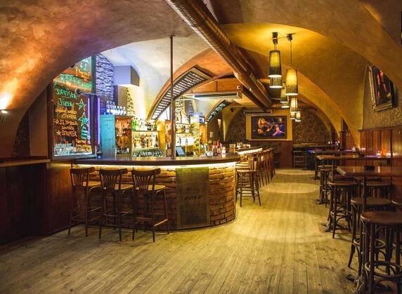 Music bar Patapuf Pardubice | Apetee