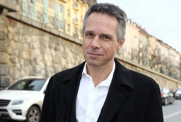 Janek Ledecký.  