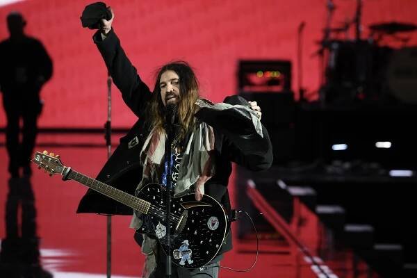 Miley Cyrus news & latest pictures from Newsweek.com