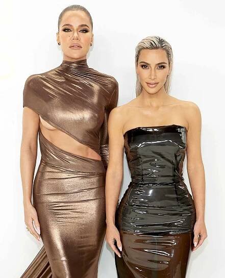 Khloe Kardashian and Kim Kardashian attend the CFDA Fashion Awards at Casa Cipriani on November 07, 2022 in New York City