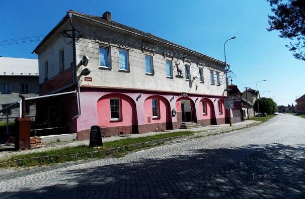 Restaurace, Penzion U Jelena. Drahotuše