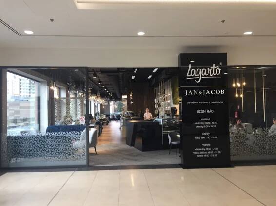 Fontána nákupní centrum Teplice - Obchody a služby - Seznam obchodů - Lagarto J&J