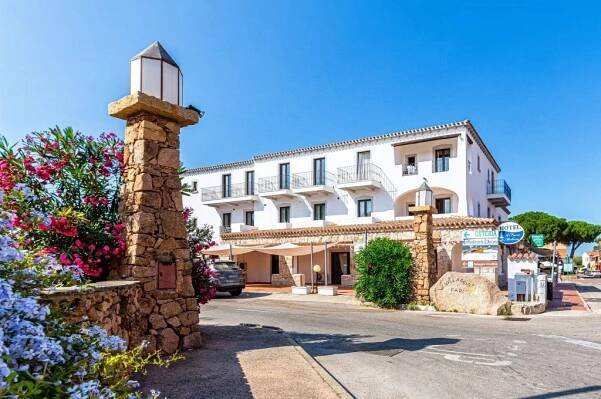 Dovolená Itálie Sardinie / Sardegna - zájezdy all inclusive 2025 | cKlub.cz